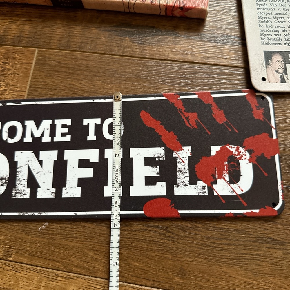 Haddonfield Halloween Metal Signs Set - Picture 6 of 8